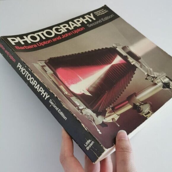 1981 Photography 2nd Ed. Book by Barbara John Upton, Vintage Photographer Camera - Picture 2 of 10